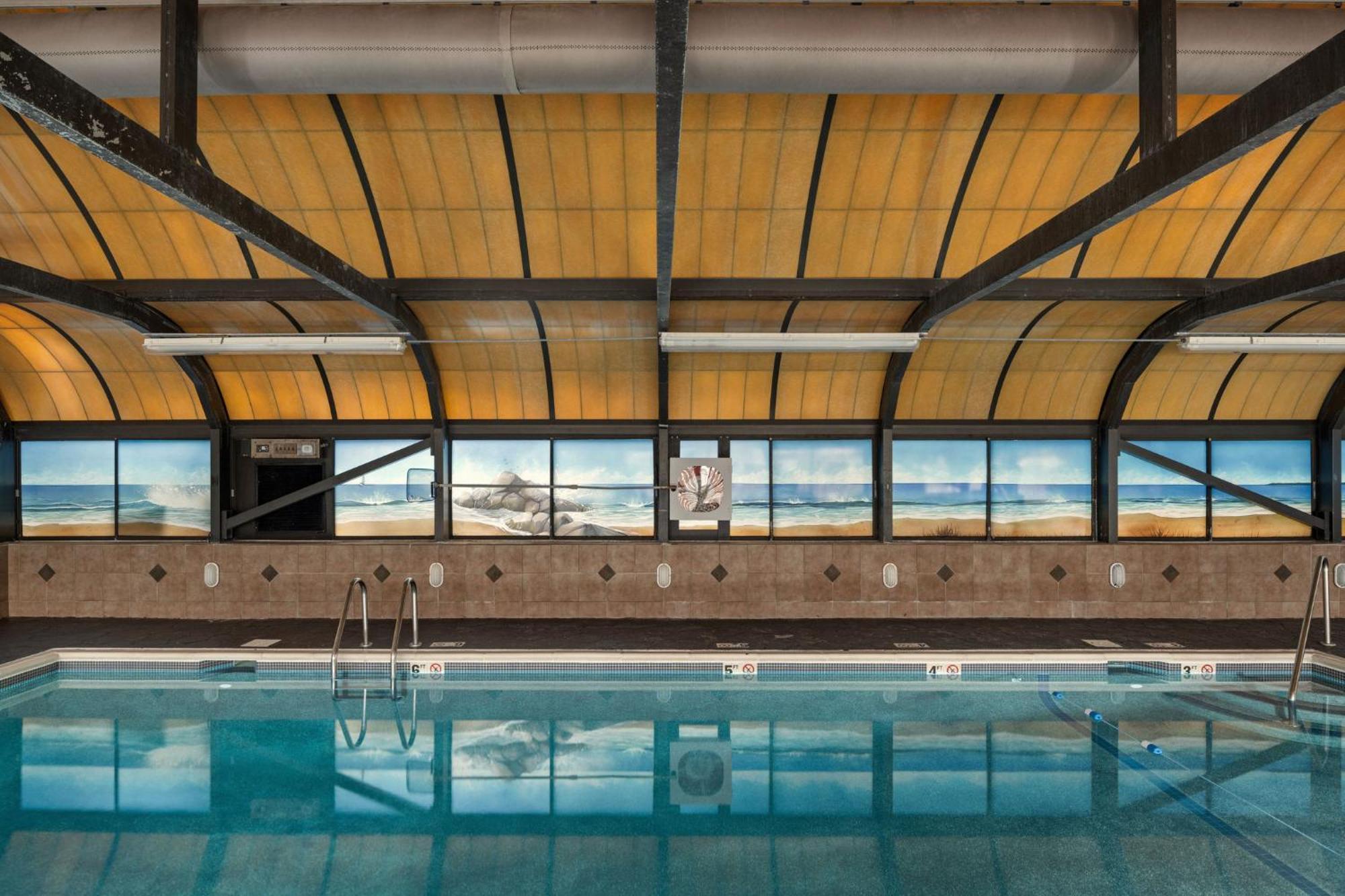 Club Wyndham Newport Onshore Экстерьер фото